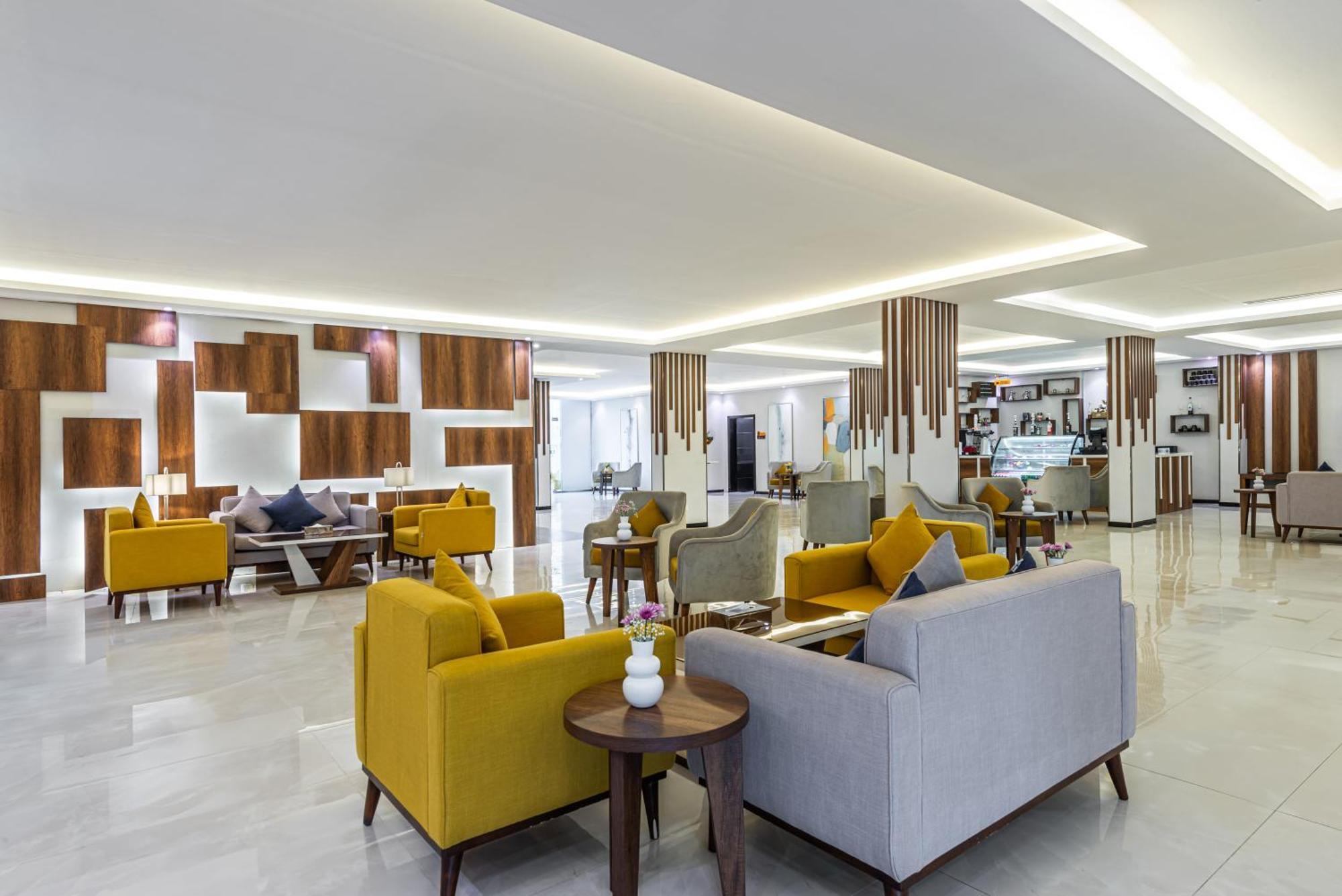 The Palace Hotel Suites Khamis Mushait Exterior foto